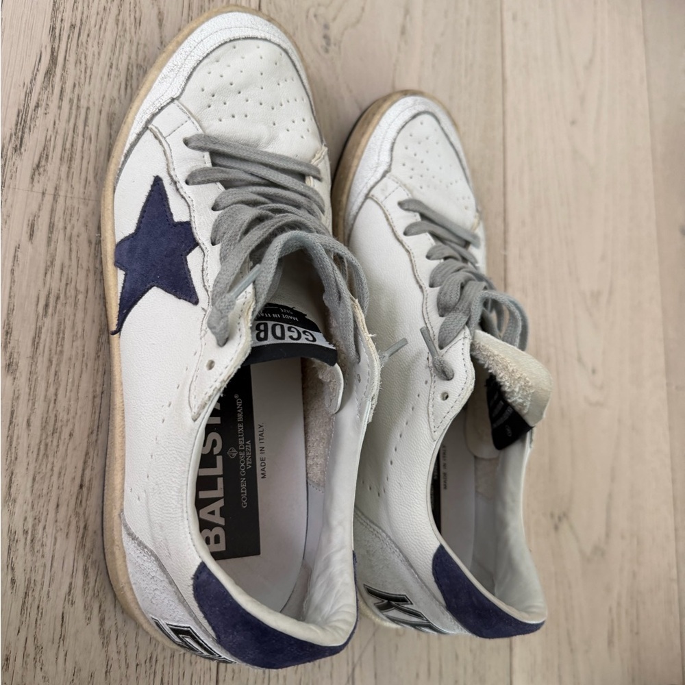 AUTHENTIC Golden Goose White Leather Sneakers with Navy Star Accent